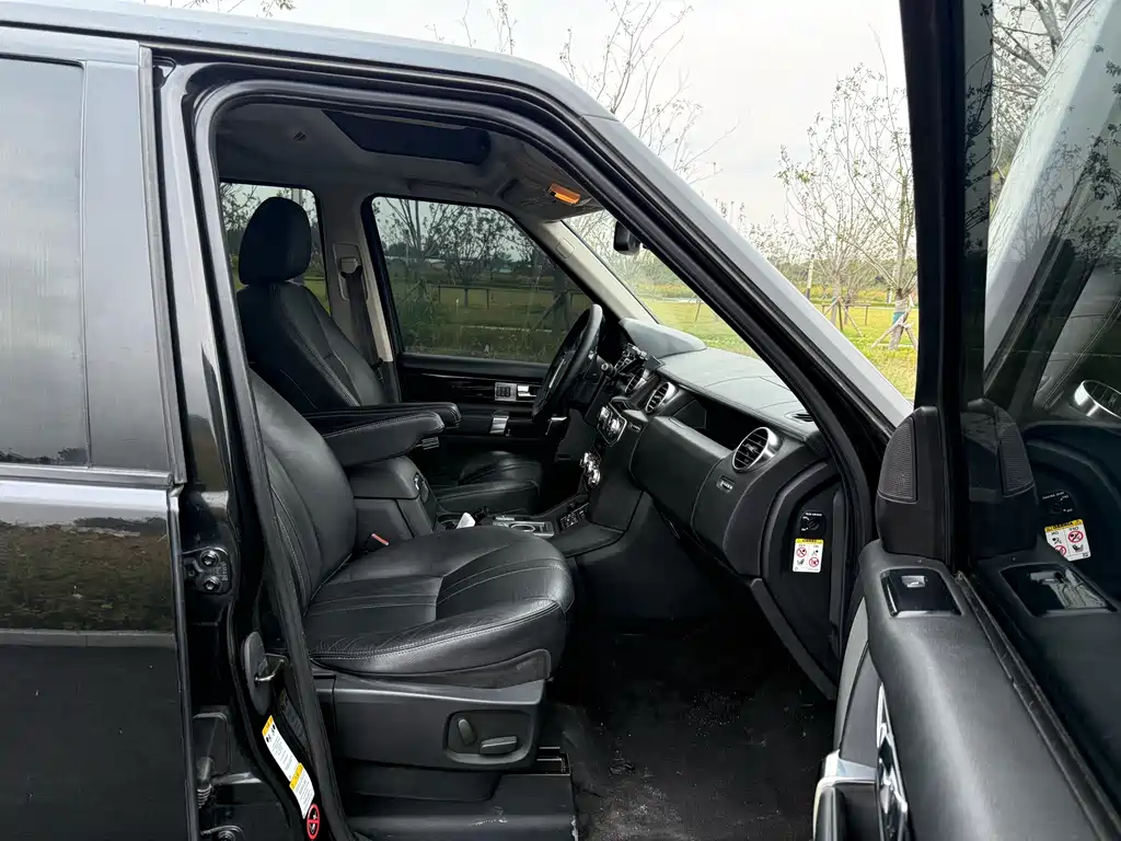 Land Rover Discovery 2013 — фото 15