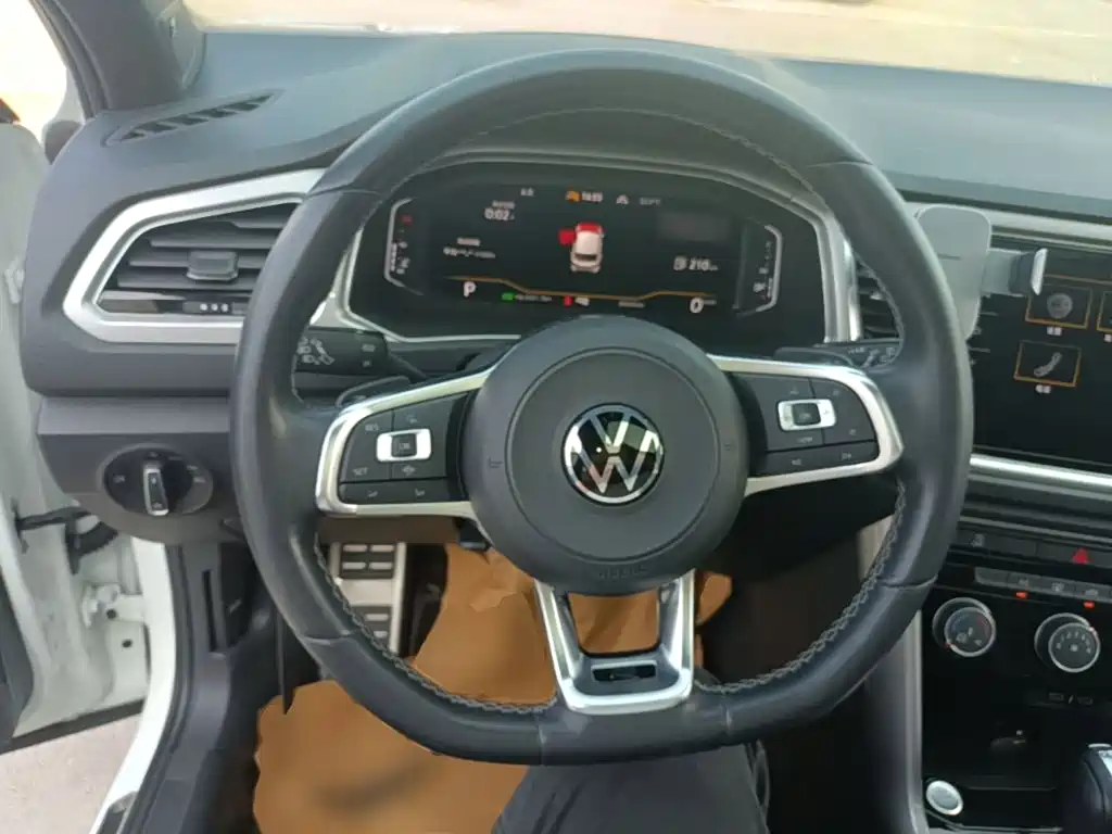 Volkswagen T-Roc 2022 — фото 11