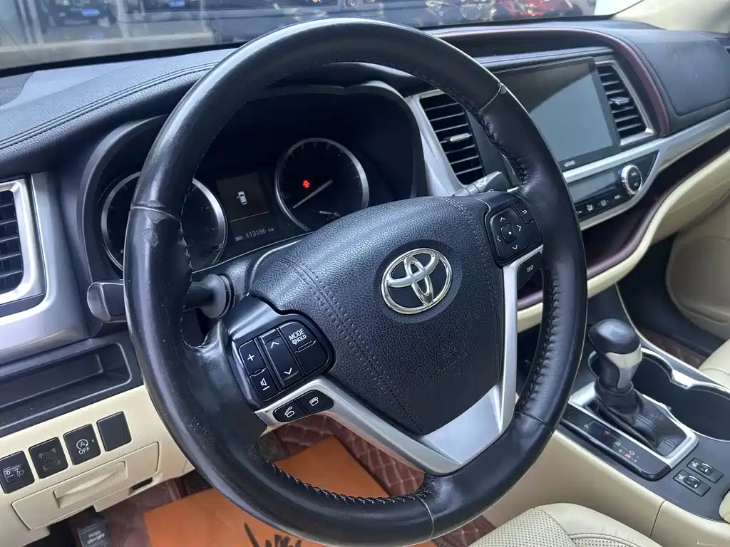 Toyota Highlander 2015 — фото 20