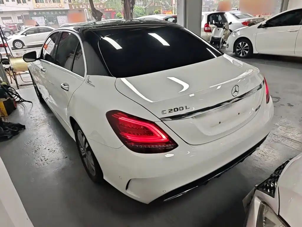 Mercedes-Benz C-Class 2020