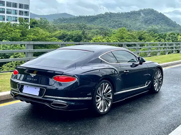 Bentley Continental 2018