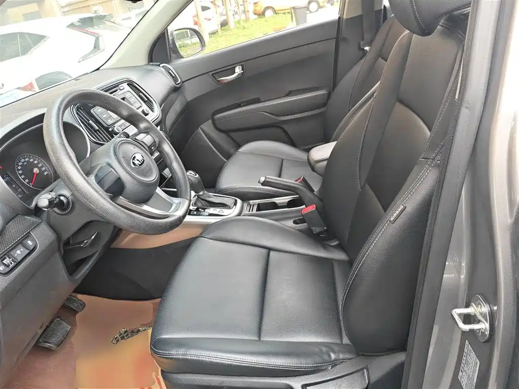 Kia KX3 2016 — фото 15