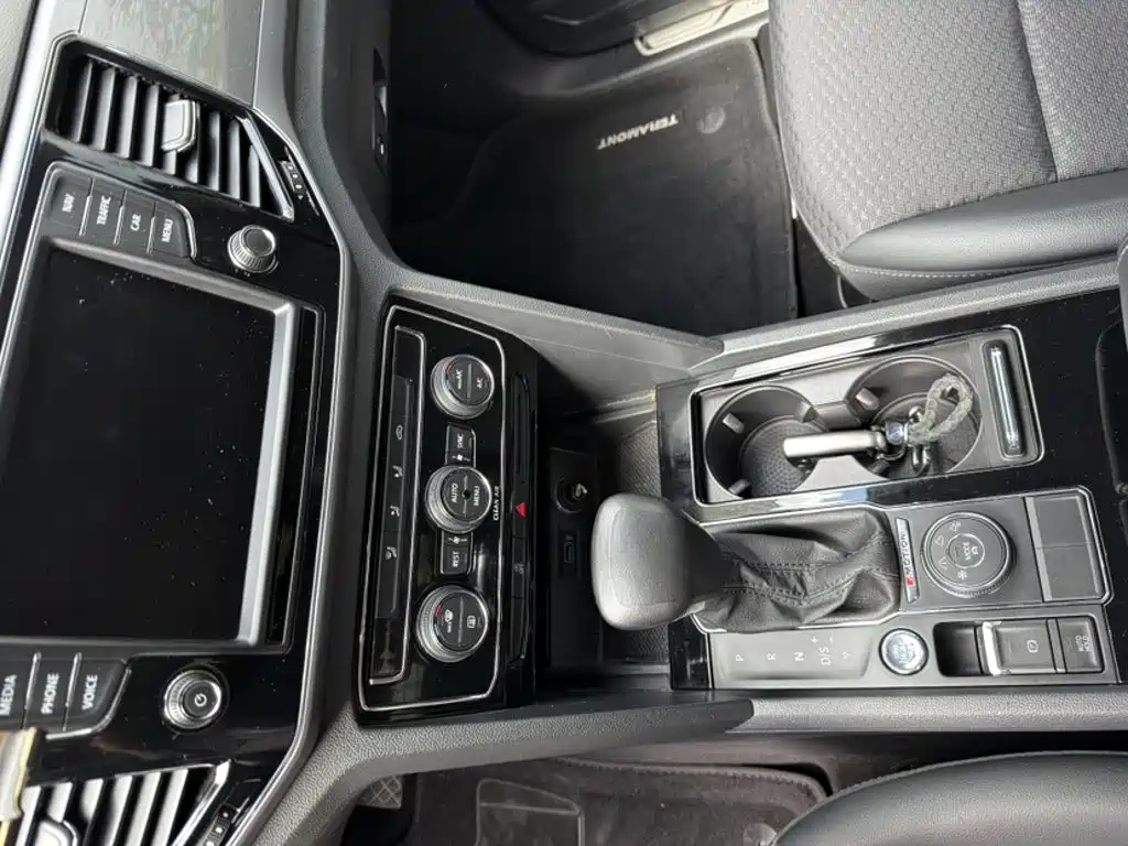 Volkswagen Teramont 2018 — фото 23