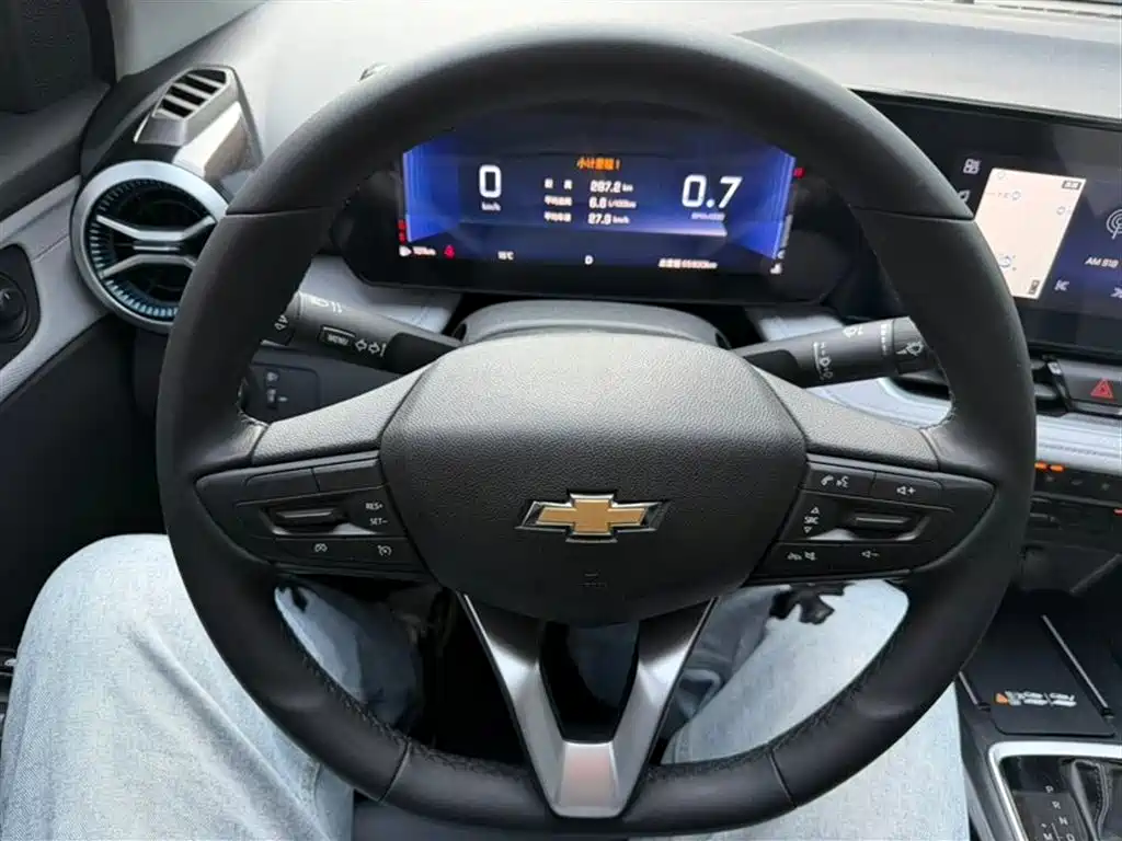 Chevrolet Monza 2023 — фото 17