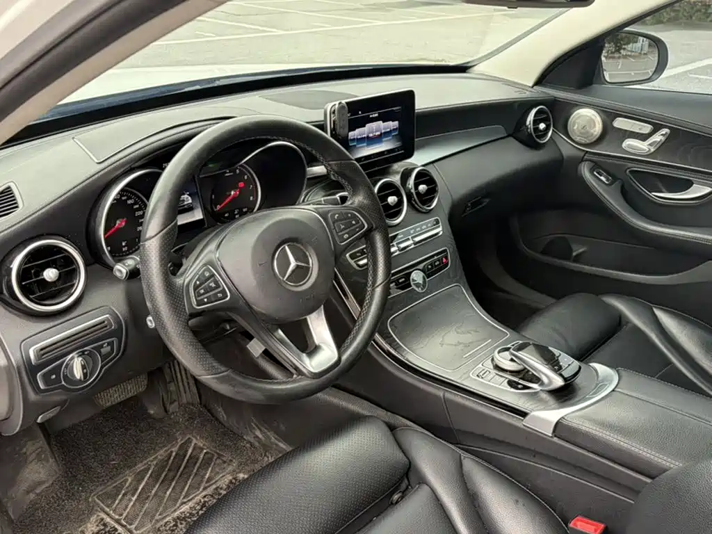 Mercedes-Benz C-Class 2017 — фото 13