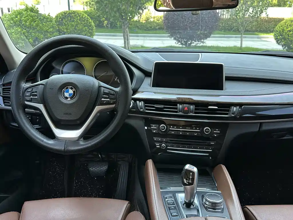 BMW X6 2018 — фото 12