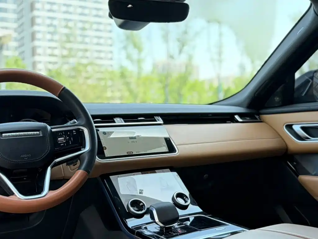 Land Rover Velar 2023