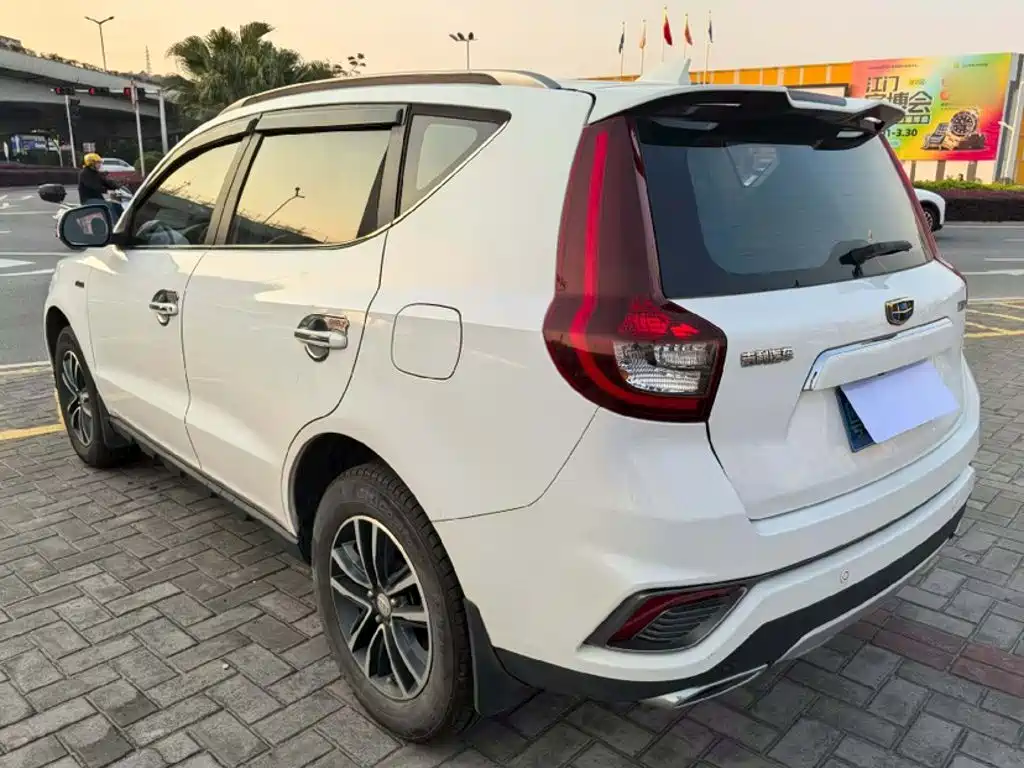 Geely Vision X6 2019 — фото 17