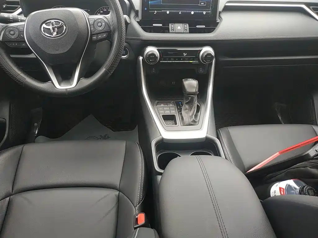 Toyota Wildlander 2022 — фото 10