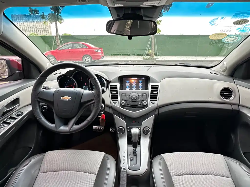 Chevrolet Cruze 2014 — фото 12