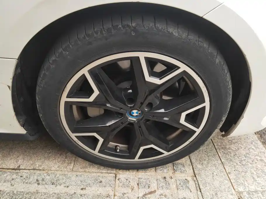 BMW i3 2023