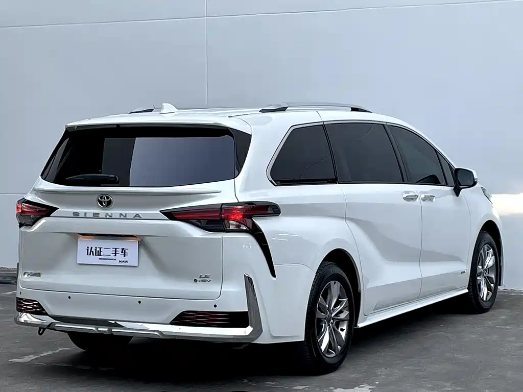 Toyota Sienna 2025 — фото 36