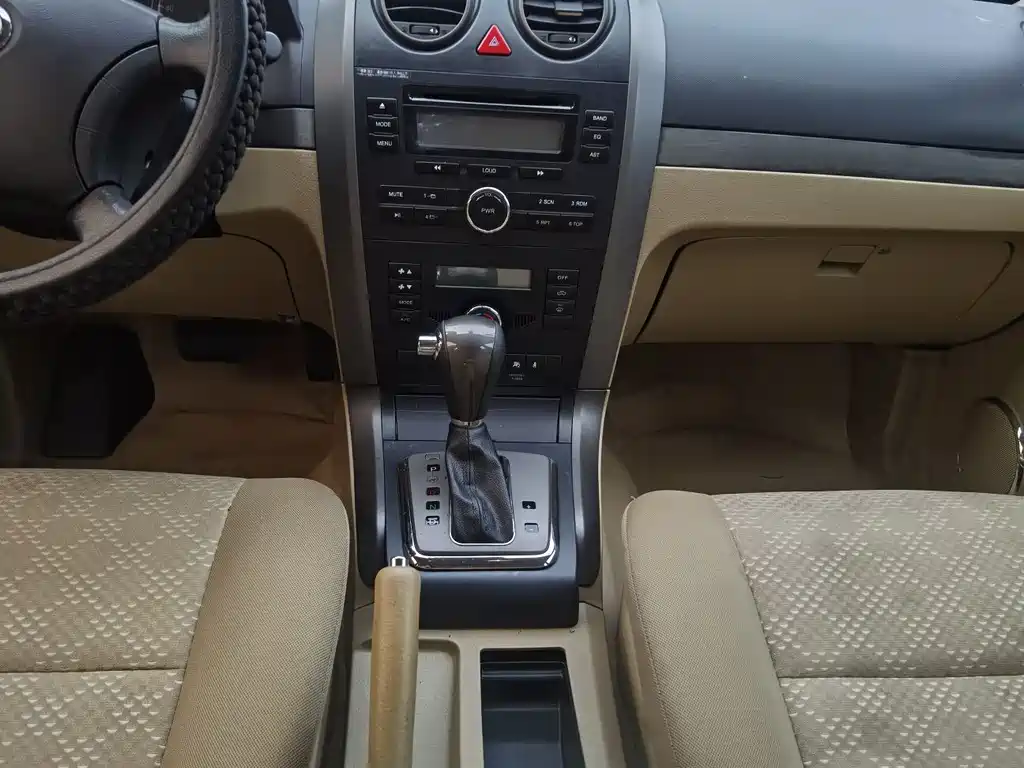 Haval H5 Classic 2012 — фото 11