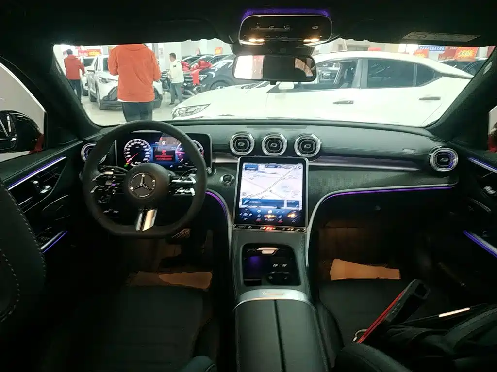 Mercedes-Benz C-Class 2024