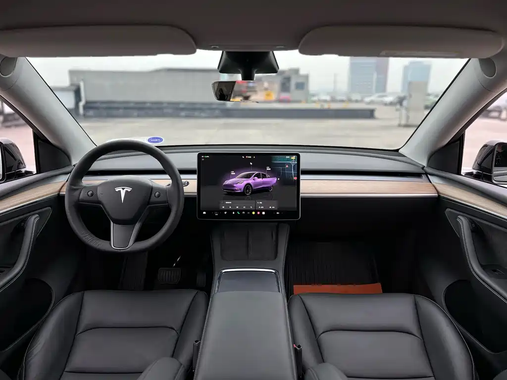 Tesla Model Y 2022 — фото 8