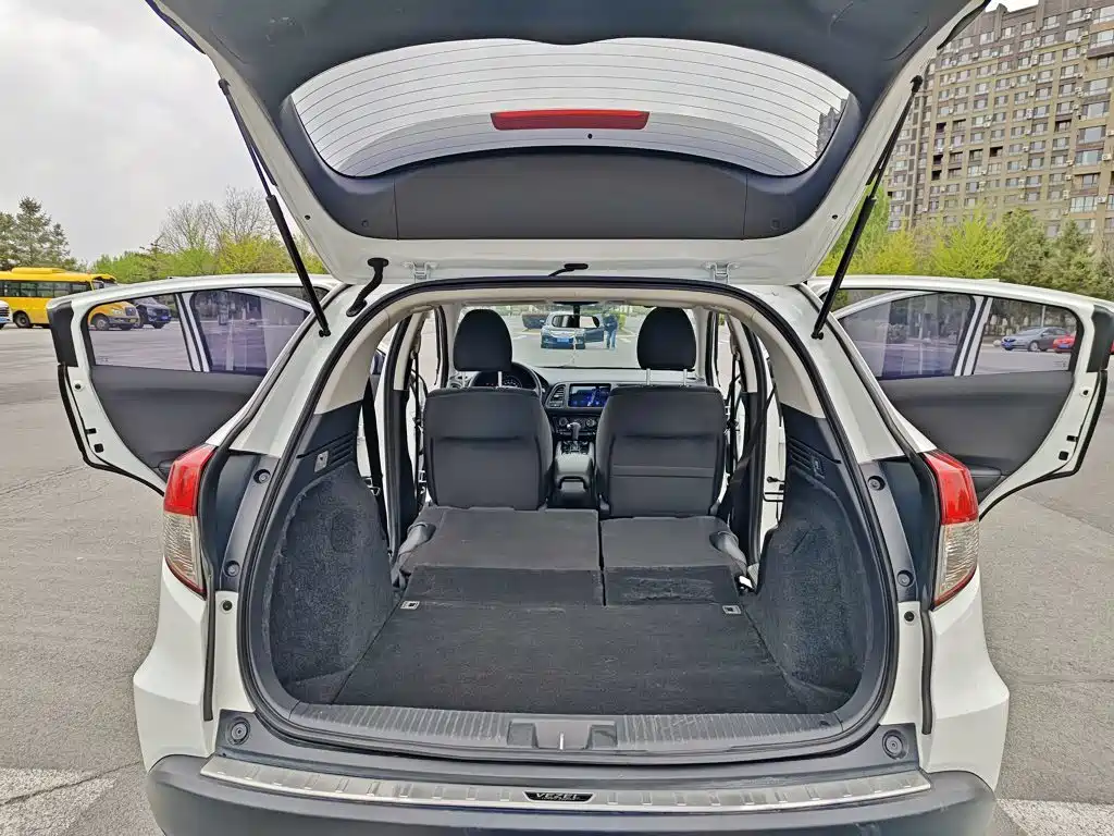 Honda Vezel 2020 — фото 18