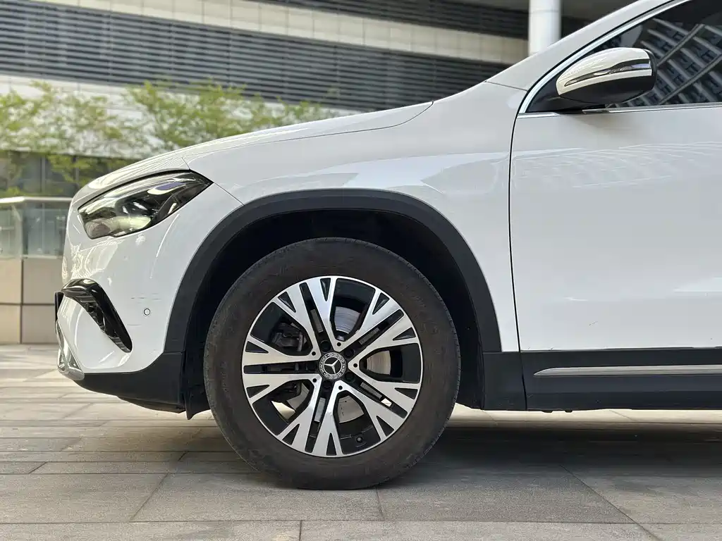 Mercedes-Benz GLA 2025 — фото 5