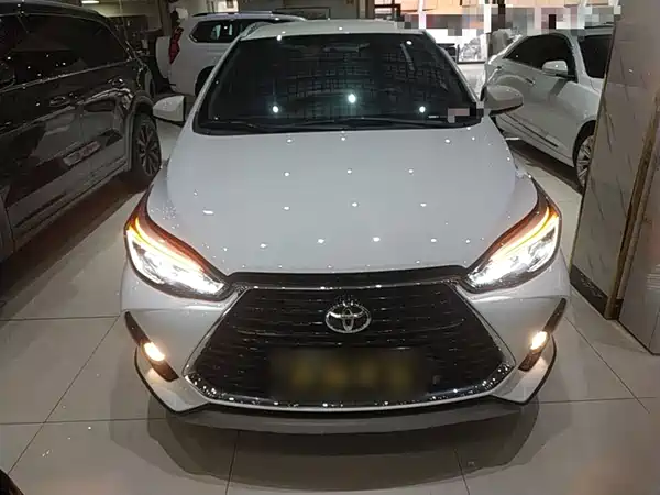 Toyota Yaris L 2022