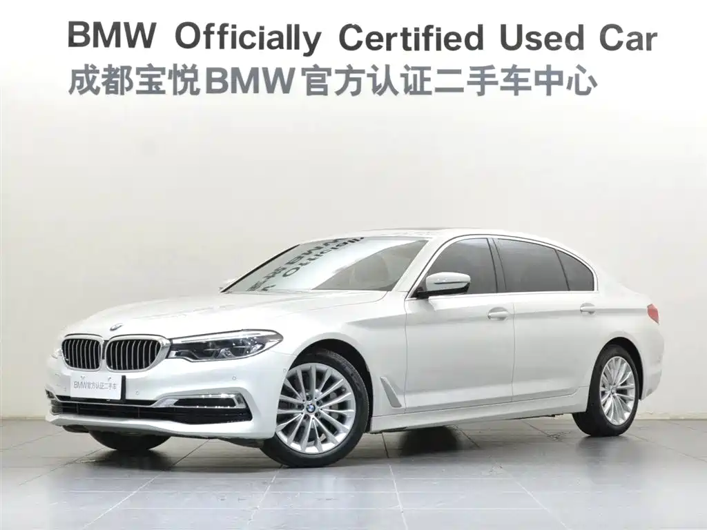 BMW 5 Series 2017 — фото 1