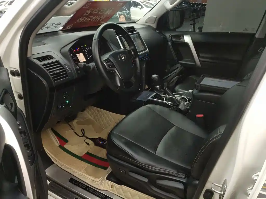 Toyota Prado 2019 — фото 12