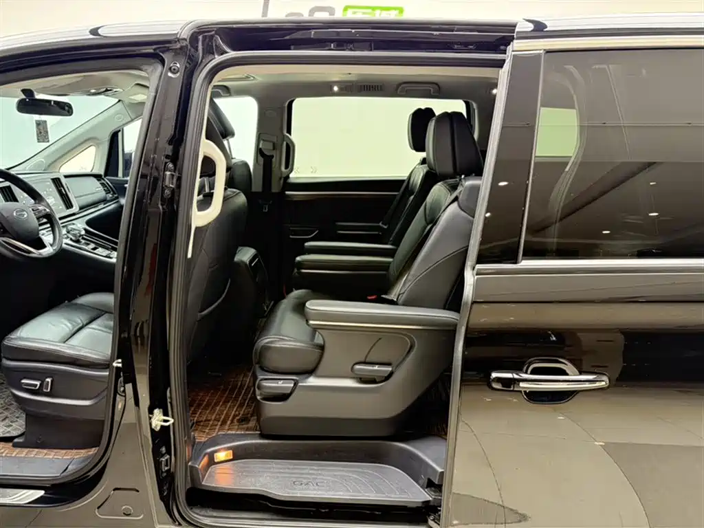 GAC Motor Trumpchi M8 2023 — фото 14