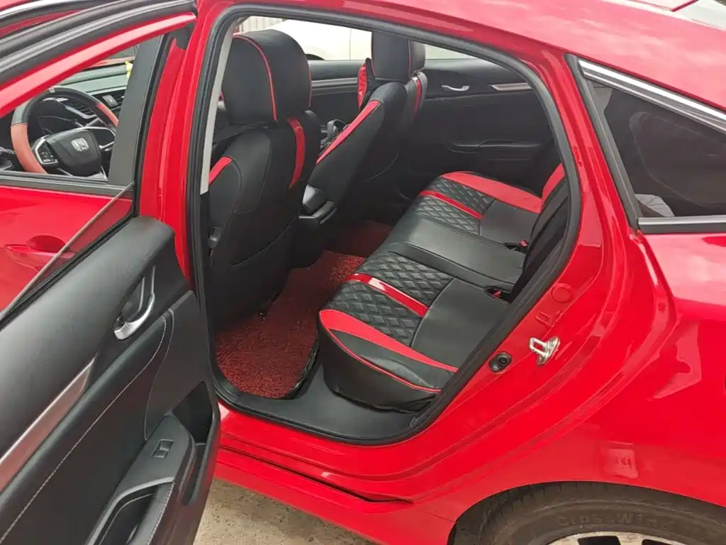 Honda Civic 2018 — фото 17