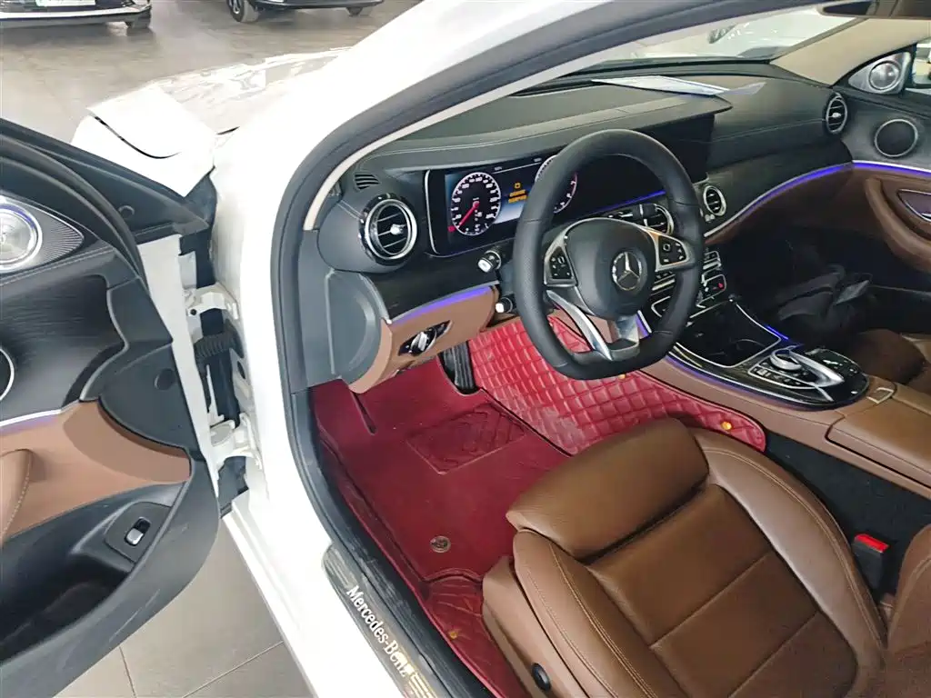 Mercedes-Benz E-Class 2017 — фото 13