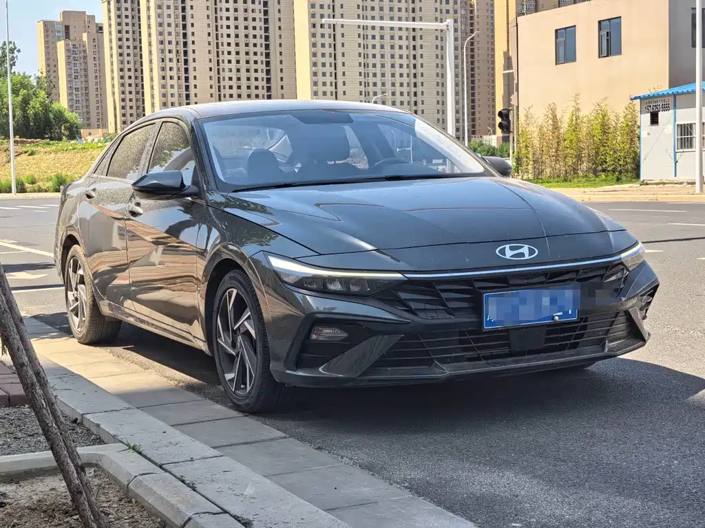 Hyundai Elantra 2024 — фото 2
