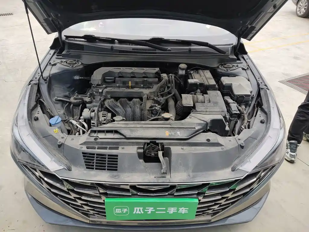 Hyundai Elantra 2023 — фото 11