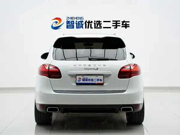 Porsche Cayenne 2011