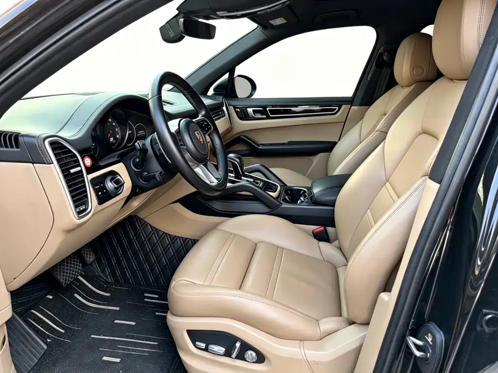 Porsche Cayenne 2018 — фото 11