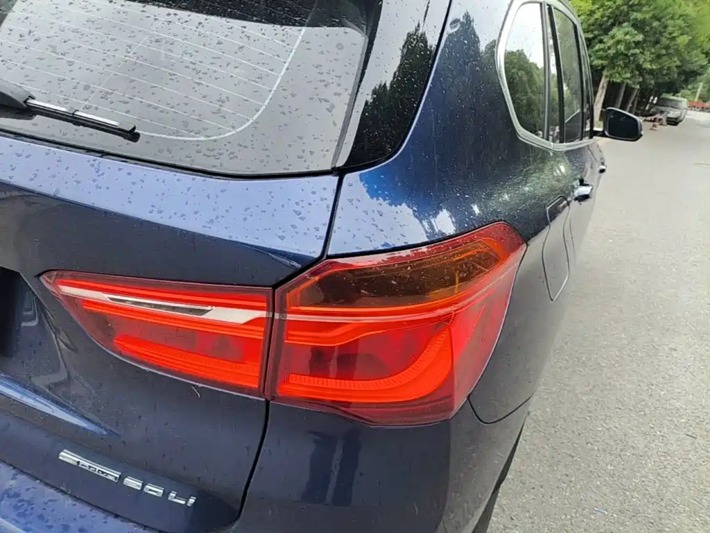 BMW X1 2018 — фото 8