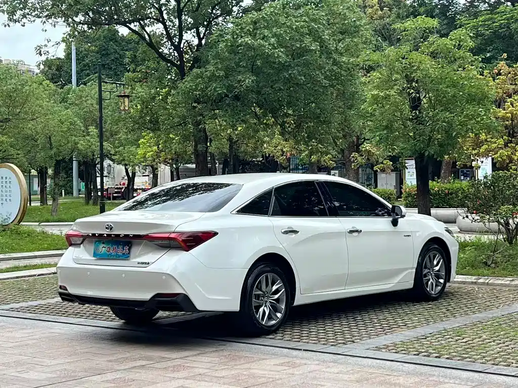 Toyota Avalon 2020 — фото 2