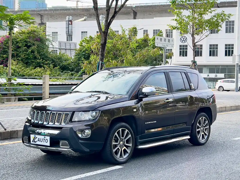 Jeep Compass 2014 — фото 1
