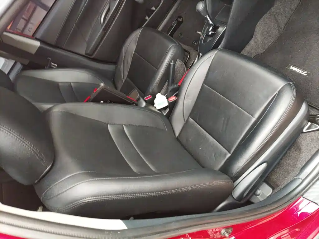 Toyota Yaris L 2021 — фото 25