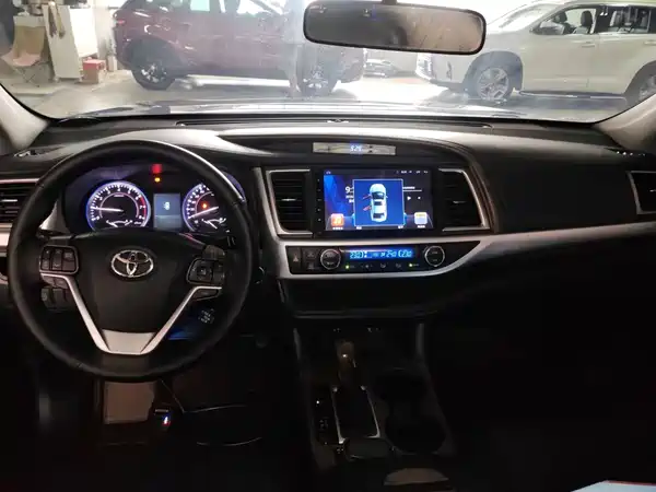 Toyota Highlander 2016