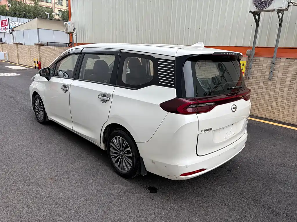 GAC Motor Trumpchi M6 2020 — фото 6