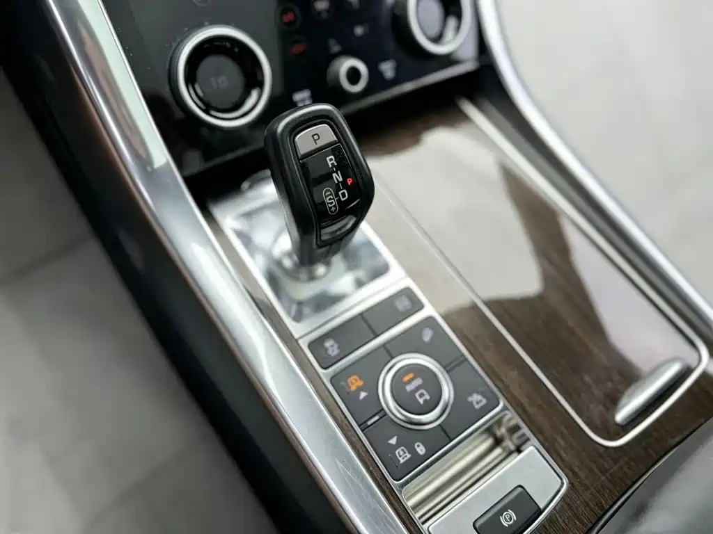 Land Rover Sport PHEV 2019