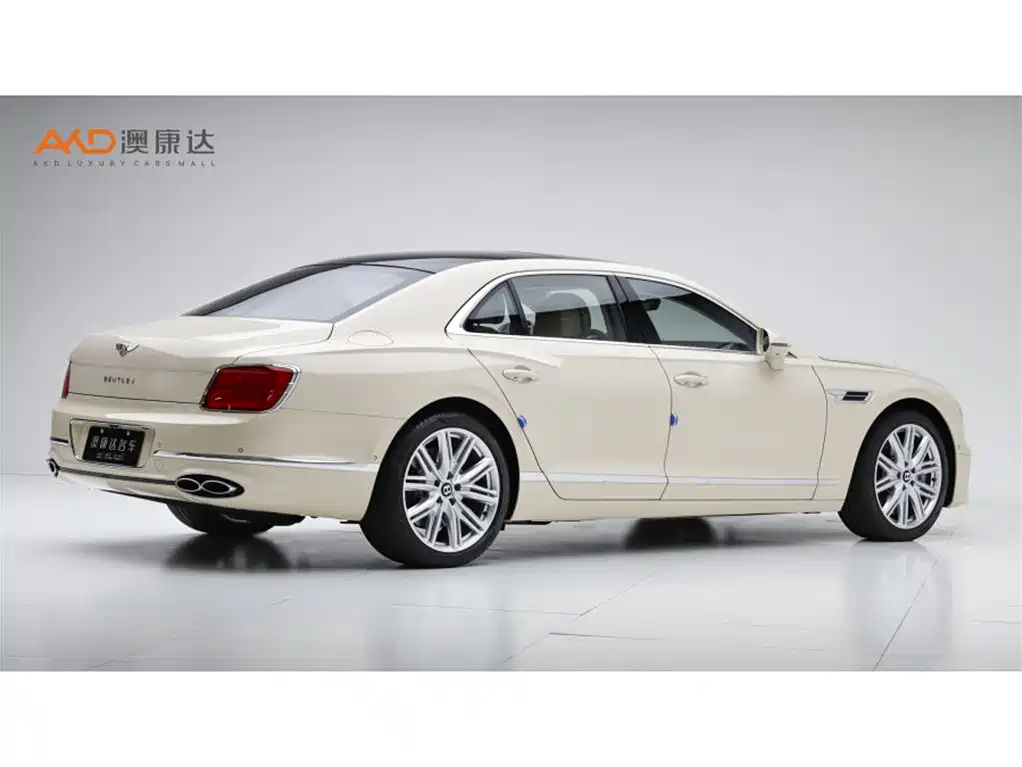 Bentley Flying Spur 2023 — фото 3