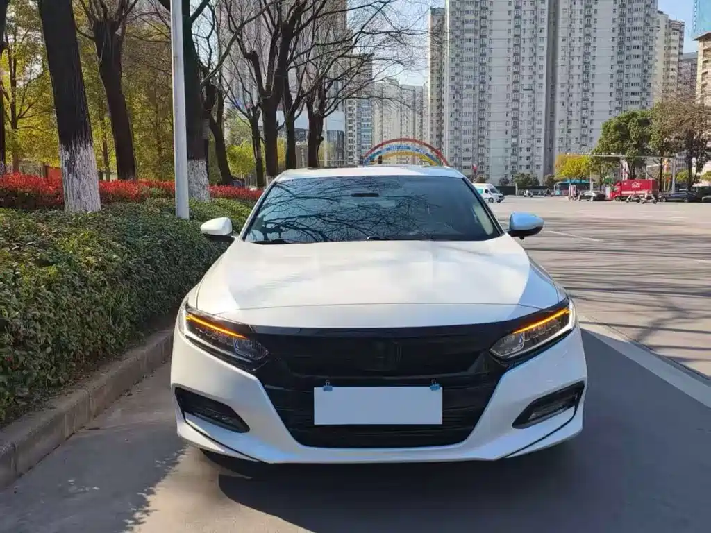 Honda Accord 2021 — фото 2