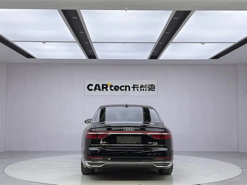 Audi A8 2020 — фото 4