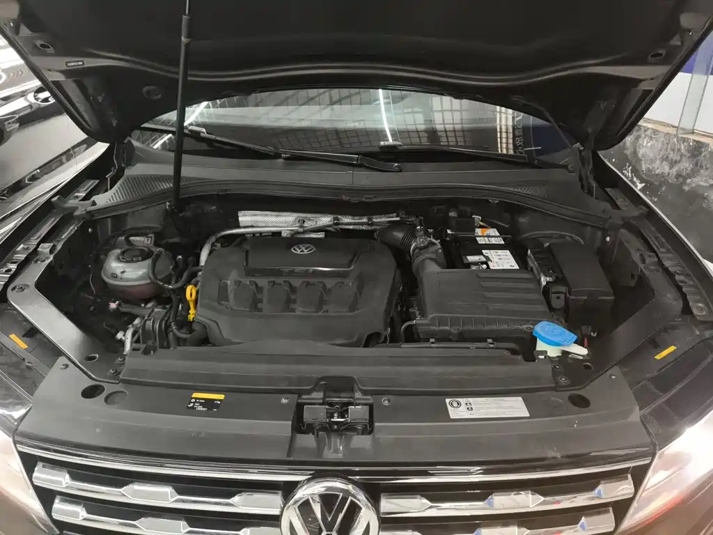 Volkswagen Tiguan L 2018 — фото 16