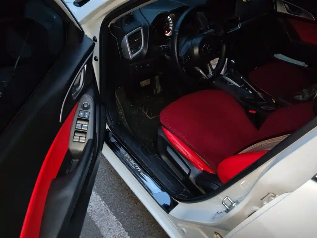 Mazda 3 Axela 2019 — фото 14