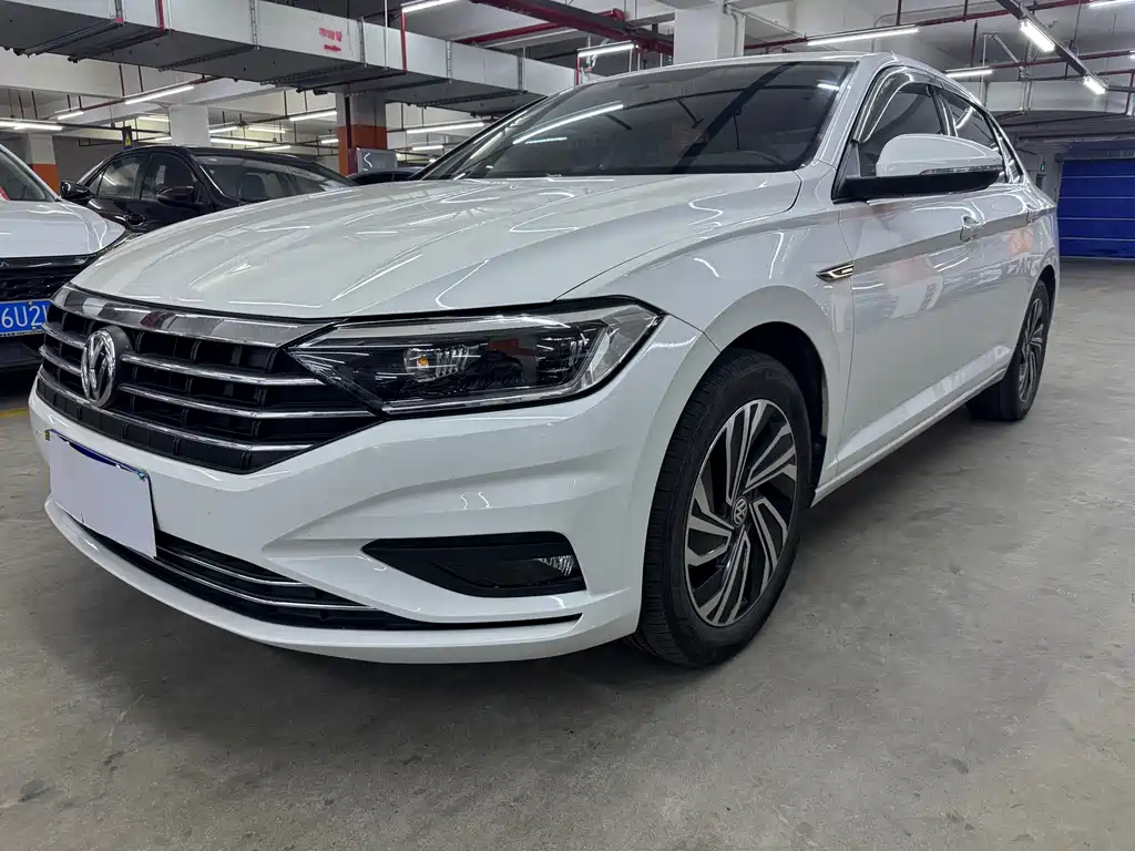 Volkswagen Sagitar 2021