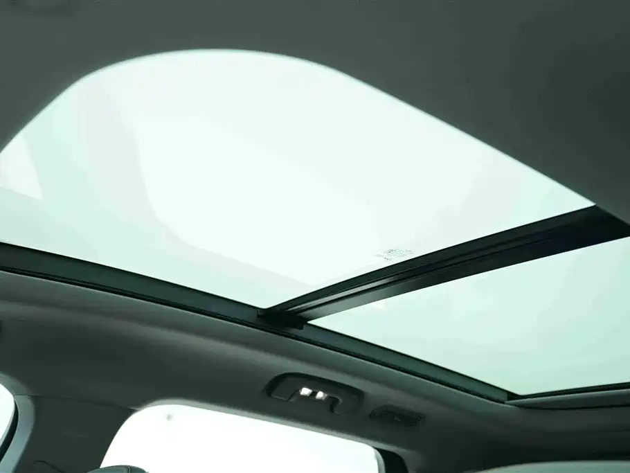 Ford Edge 2023 — фото 11