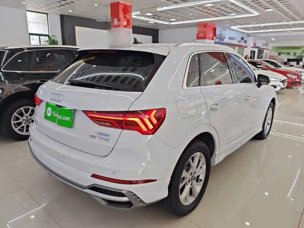 Audi Q3 2019 — фото 5