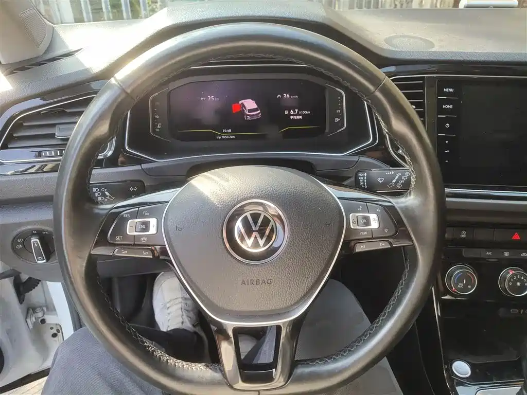 Volkswagen T-Roc 2022 — фото 7
