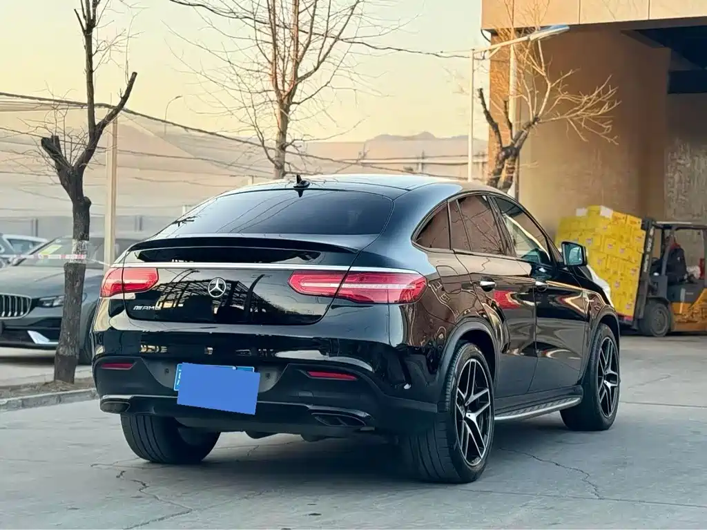 Mercedes-Benz GLE Coupe AMG 2018 — фото 4