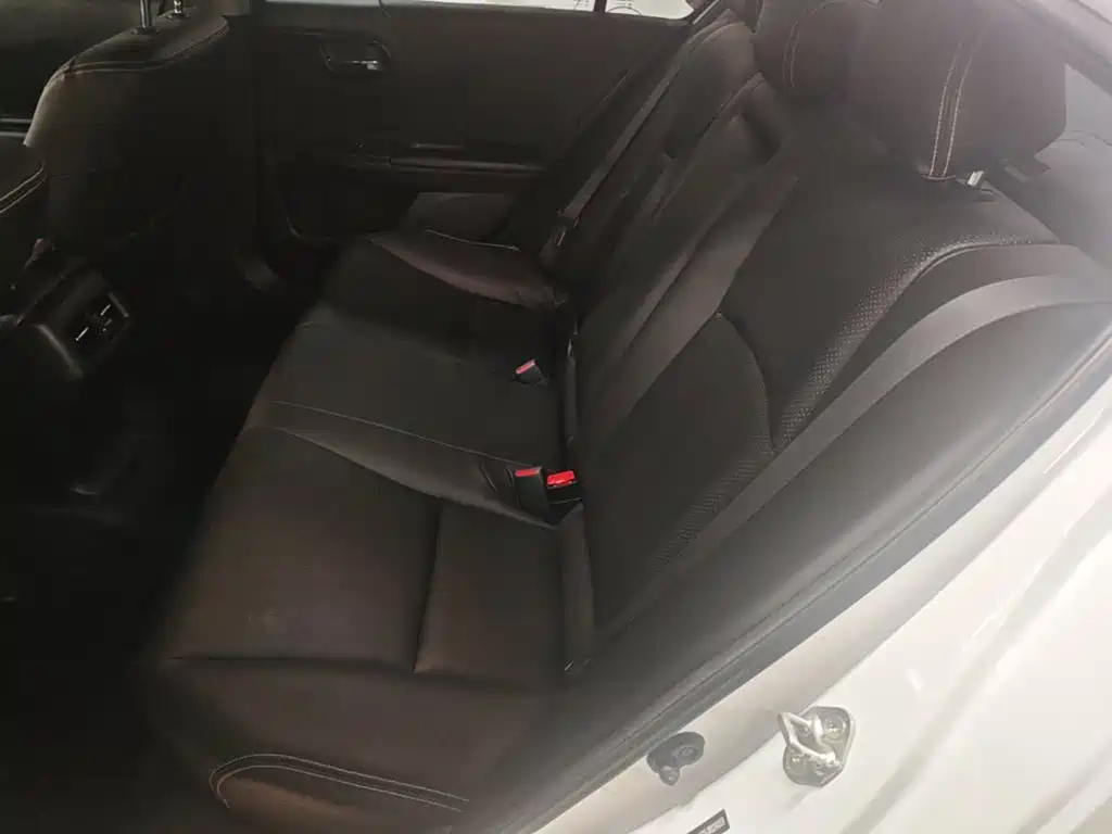 Honda Accord 2018 — фото 17