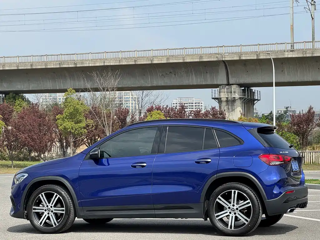 Mercedes-Benz GLA 2021 — фото 18